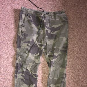 American Eagle Joggers (Md)